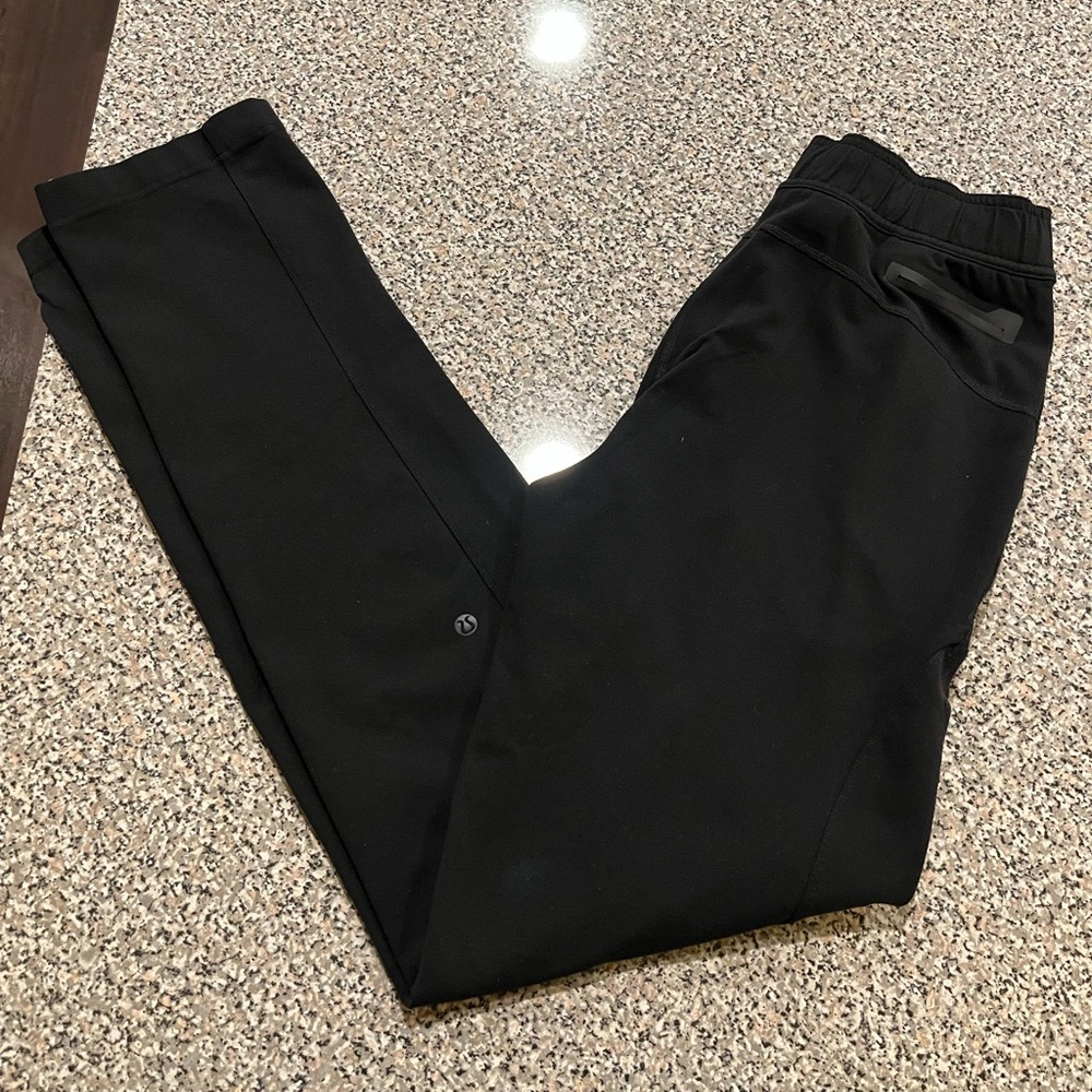 Men’s medium black Lululemon sweatpants